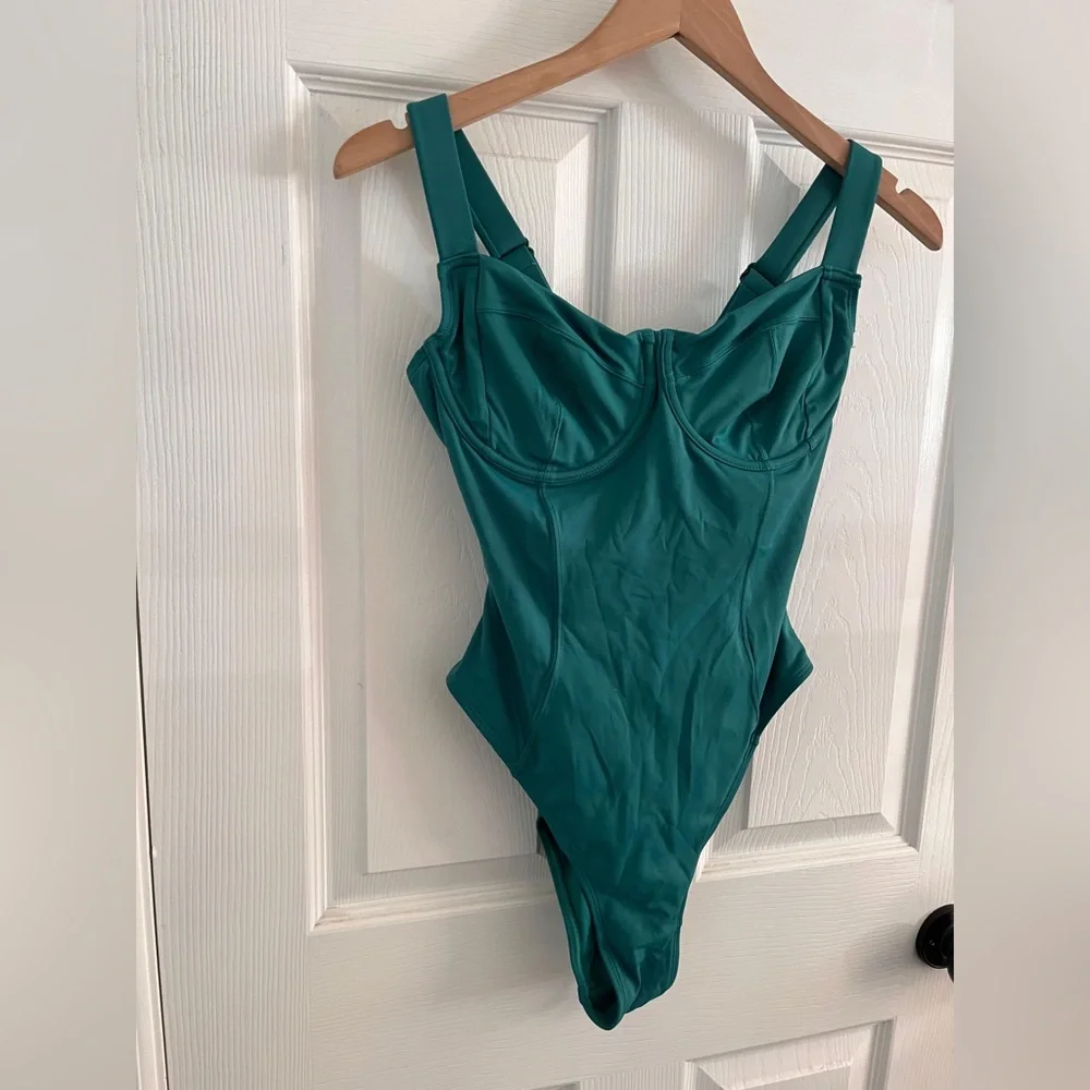 TA3 Mega Sculpting Suit Lifty Emerald Sz S RL D/DD